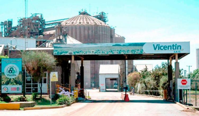 Vicentin busca un socio privado para reflotar su operación