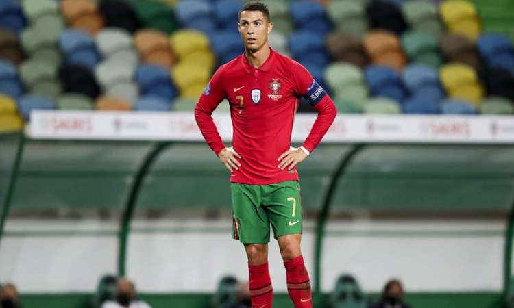 Cristiano Ronaldo sufrió un robo en su masión, mientras disputaba el amistoso contra España