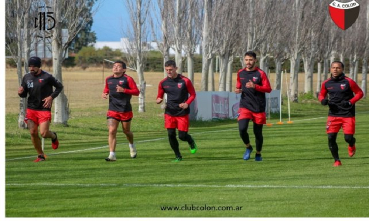 Colón tendría su primer amistoso