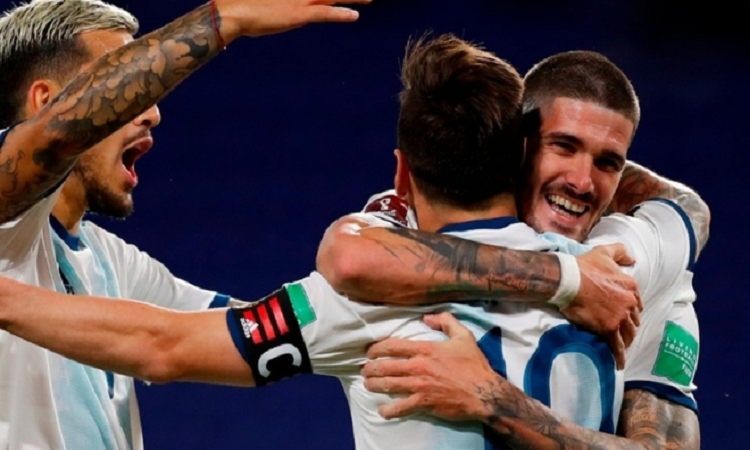 Argentina subió un puesto en el ranking FIFA
