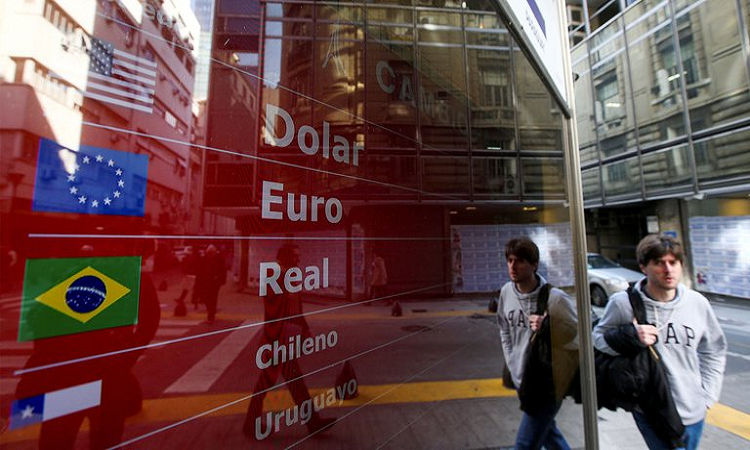 Así podes comprar dólares en blanco 20% más baratos