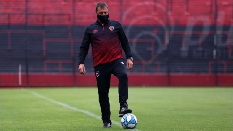 Newell's, a días del debut con equipo definido