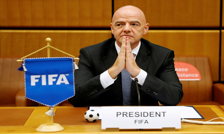 Infantino, presidente de la FIFA, tiene coronavirus