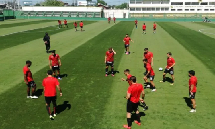 Colón: la mitad del plantel es de las inferiores