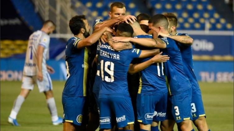 Triunfo para el debut de Rosario Central ante el Tomba