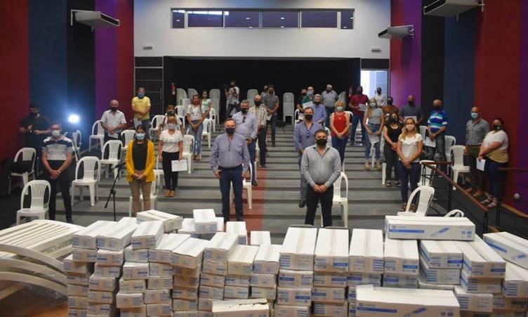 Michlig entregó 240 luminarias Led y aportes a instituciones por $ 980 mil