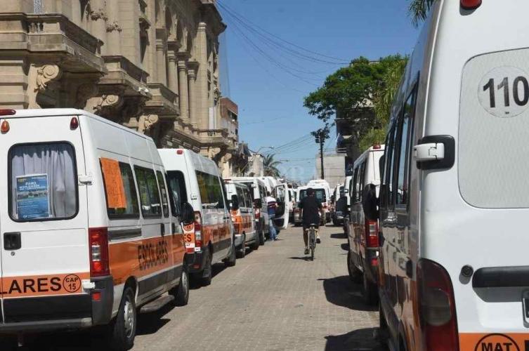 Transportistas escolares reclaman subsidios nacionales