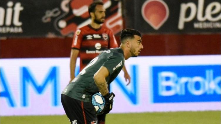 Newell's: Ramiro Macagno, el arquero que debutó ante Boca y será titular 