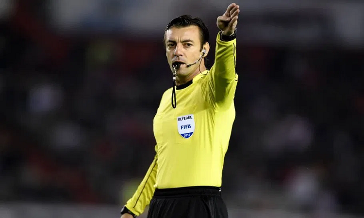 Un brasileño  será el árbitro del partido entre Argentina y Paraguay