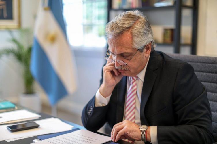 Alberto Fernández pasó su primera noche aislado en Olivos