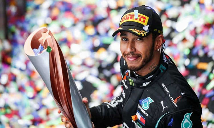 F 1: Hamilton alcanzó a Schumacher, logrando su séptimo título