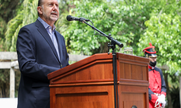 El gobernador encabezó el acto conmemorativo por el 447º aniversario 