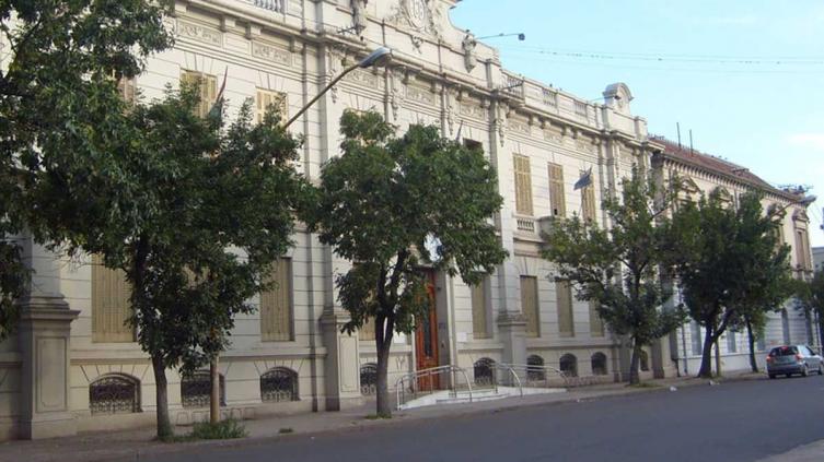 Ciudad de Santa Fe: El Registro Civil restringe la atención al público