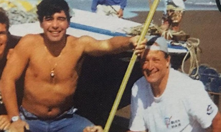 Cuando Maradona volcó en una lancha con un piloto de TC