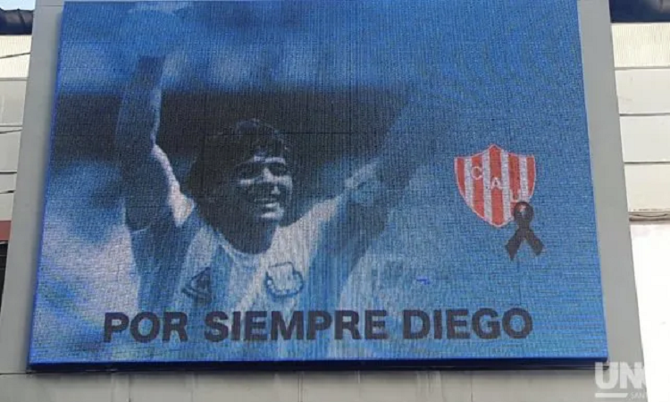El homenaje de Unión a Diego Maradona