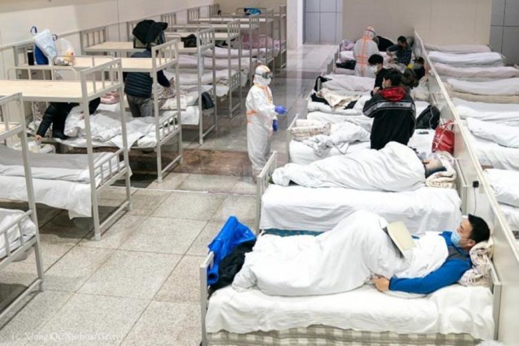 Estados Unidos registra casi 2.600 muertes por coronavirus