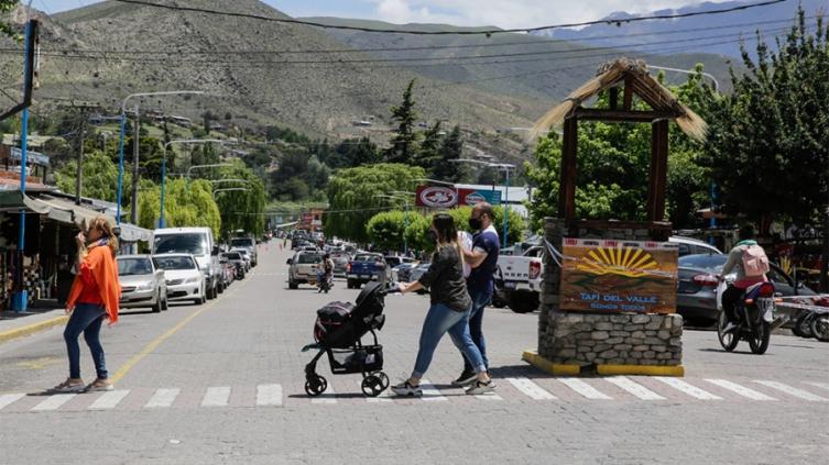 Más de 530.000 turistas disfrutan el fin de semana extra largo