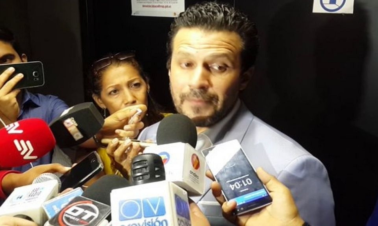 Andrés Holguín: 