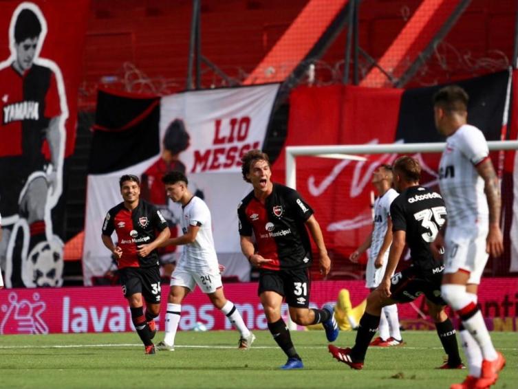 Newell’s le dio un nuevo golpe a Estudiantes