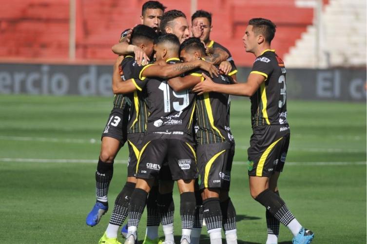 Unión sumó otra derrota en la era Azconzábal