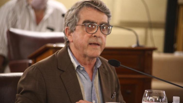 Cuál será la estrategia de defensa del senador santafesino acusado de proteger el juego ilegal