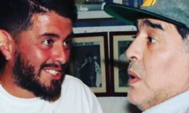 Diego Maradona se tatuó a su padre en homenaje