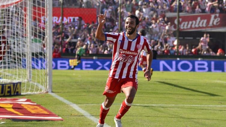 Unión: Lucas Gamba será titular
