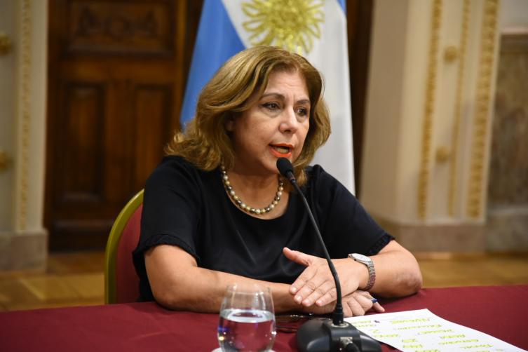 Fiestas: Se habilitarán encuentros familiares de hasta 15 personas