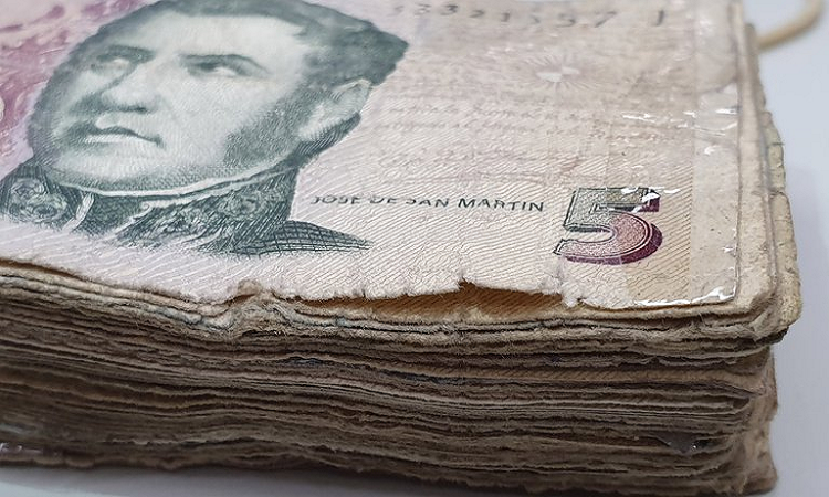 5 pesos: se volvió a prorrogar el plazo para canjearlos