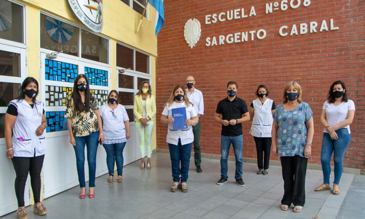La Provincia entregó aportes a la Escuela Primaria 608 “Sargento Cabral” 