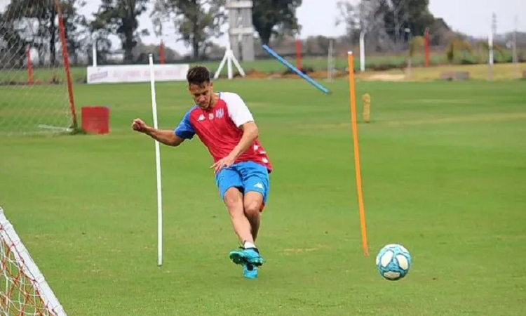 Azconzábal pidió la vinculación a Unión de un jugador