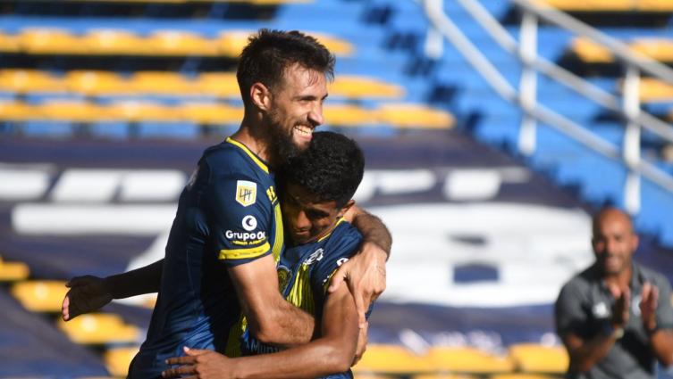 Central venció a Defensa y puso un pie en la final de la Zona Complementación