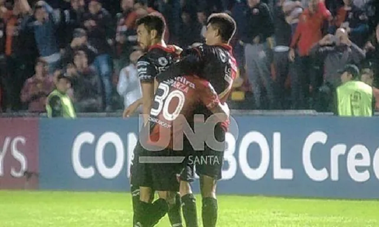 Domínguez recupera una pieza clave de gol en Colón