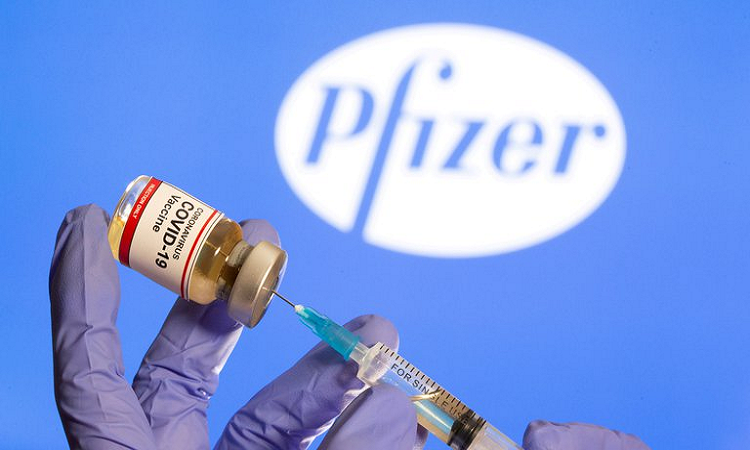 Desaconsejan retrasar la segunda dosis de la vacuna de Pfizer más de 42 días