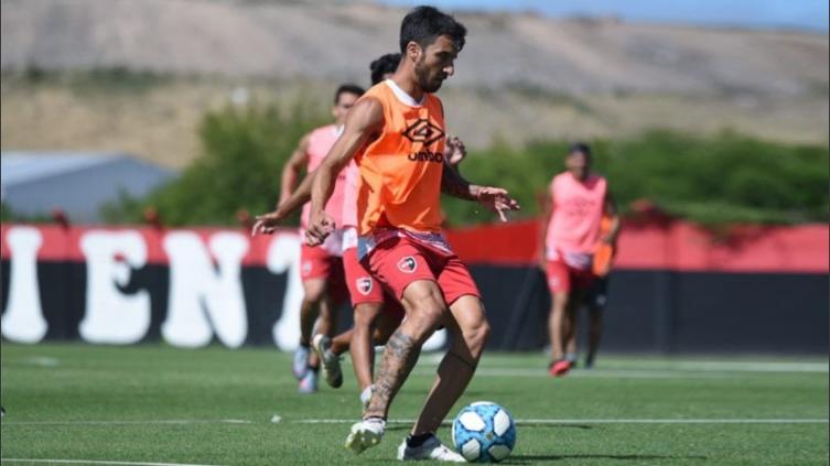 Scocco está en la lista de los concentrados ante Racing