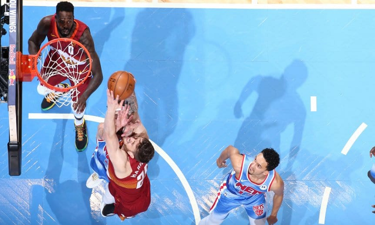 NBA: Campazzo y su asistencia a Hartenstein es Top 10