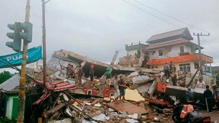 Indonesia: un sismo dejó al menos 34 muertos