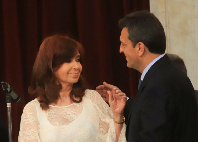 Cristina Kirchner y Sergio Massa vuelven a congelar las dietas de los legisladores