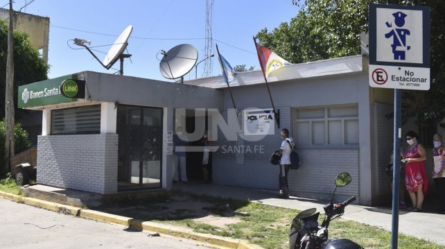 Detuvieron al jefe y el subjefe de la comisaría de barrio El Pozo