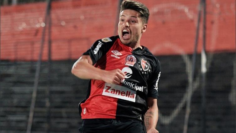Sebastián Palacios no se presentó en Independiente
