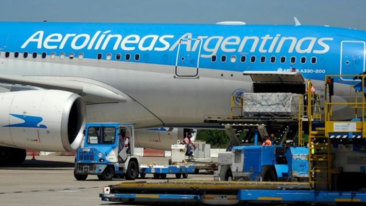 Vacunas: volvió a postergarse el vuelo a Moscú