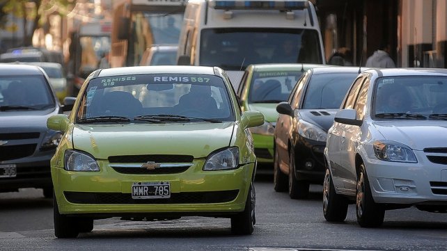 Remiseros no ingresarán a determinados barrios 