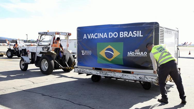 Brasil recibirá insumos para fabricar vacuna China
