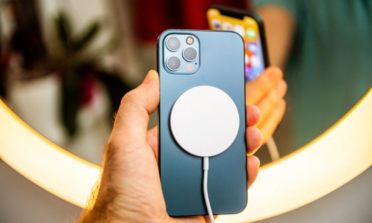 El iPhone 12 puede provocar interferencias con los marcapasos