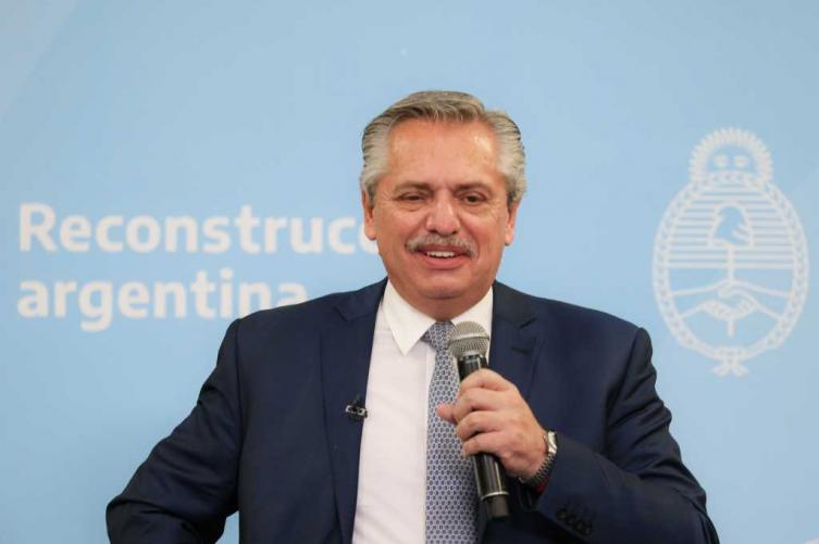 Extienden el Distanciamiento Social por otro mes