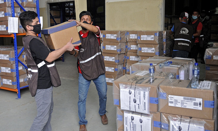 Ecuador se prepara para votar: crisis sanitaria, económica y política