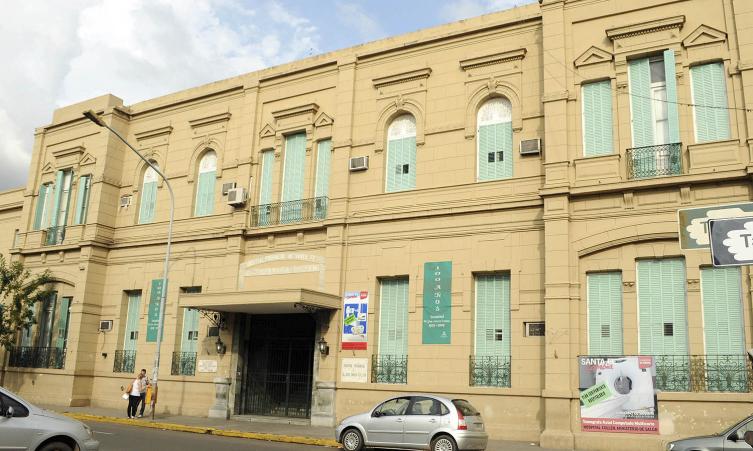 Dos hombres baleados están internados en el Cullen