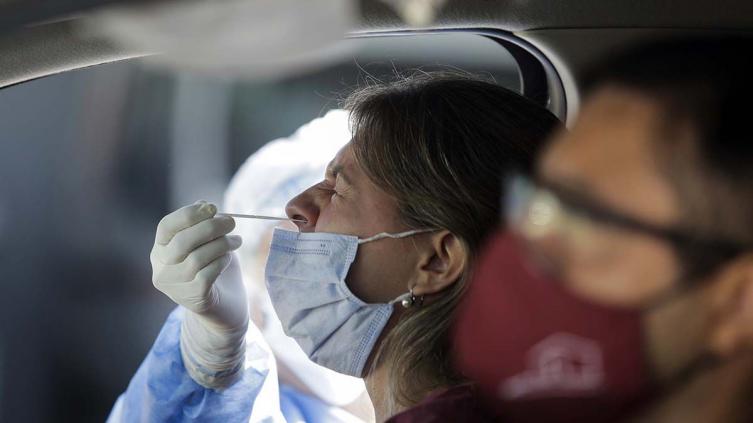Covid en Santa Fe: 462 nuevos positivos y 22 fallecidos