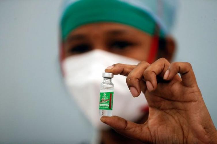 El Gobierno autorizó el uso de emergencia de vacuna de la India 
