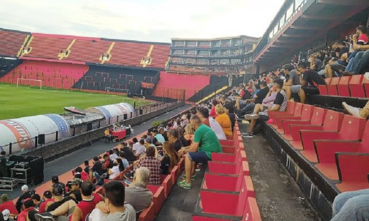 Asamblea de Colón: Los videos que ponen en vergüenza a la institución 